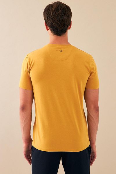 Escetic Mustard Slimfit Sports T-shirt - Αναπνεύσιμο, Χτενισμένο Βαμβακερό Μοντάλ Ύφασμα, Crew Neck T0083