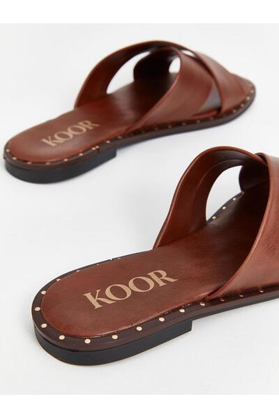 LC Waikiki Γυναικείες Παντόφλες - Μοντέλο Koor με Σταυρωτό λουράκι