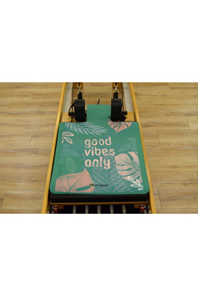 ESSENDO Reformer Pilates Mat ' Kaymaz' -GOOD VIBES