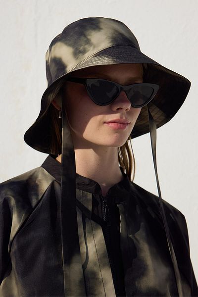 Manuka Flu Batik – Bucket Hat mit Schnürung