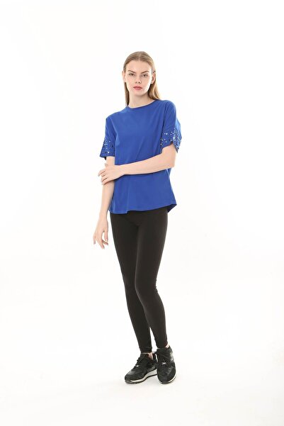 ESPİNA Women's T-Shirt with Flow Sleeve and Pearl Detail