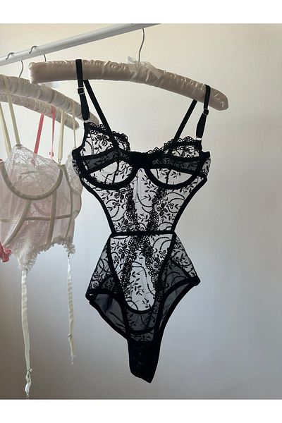 Feruzdesign Body Black Peony