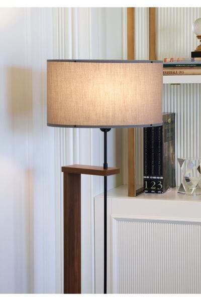 HOMİNG Pi Ahşap Gövdeli Gri Kumaş Başlıklı Lambader Ayd-3132
