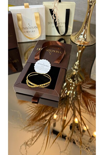 Şeyma ÖZŞAMLI LİSA MODEL ÇELİK GOLD KELEPÇE BİLEKLİK (TAŞ DETAY İNCİ BİLEKLİK...