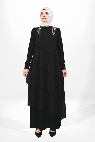 Beyza Μαύρο Φόρεμα Hijab - Λεπτομέρεια από πέτρα στους ώμους και βολάν 5589