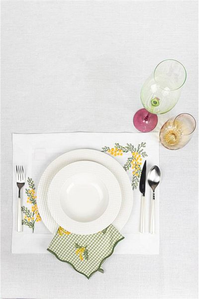 Mikasa Moor Mimosa 6-Piece American Service 40x50
