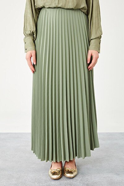 Levidor Khaki Colored Pleated Skirt with Elastic Waist Detail