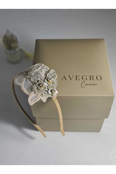 AVEGRO تاج بيتول (إكسسوار شعر بتصميم مخصص)