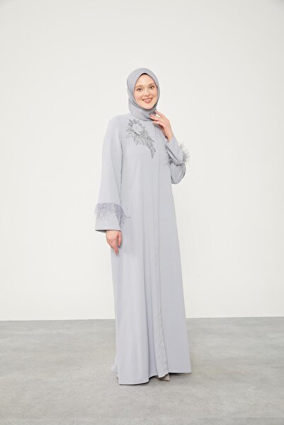 Levidor Gray Stone Embroidered Feather Detailed Ferace