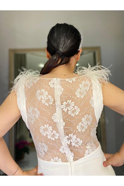 Abiye's Beyaz Uzun Dantelli Tüylü Abiye  Elbise