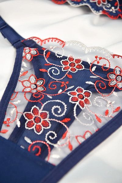 NİMSE LOVE Floral Embroidered Underwire Bra Set