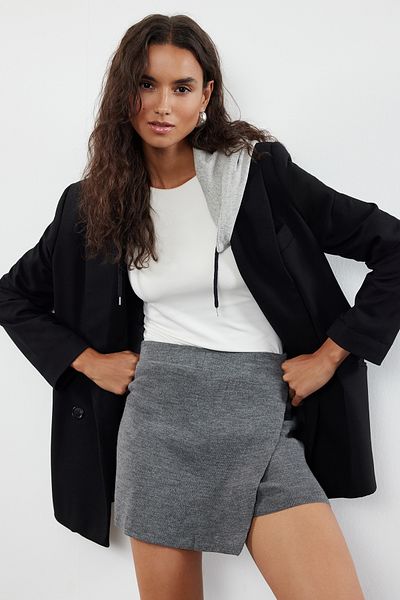 Trendyol Collection Антрацитова приталена міні-спідниця TWOAW23ET00246