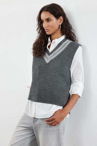 Trendyol Collection V-Neck Anthracite Knitwear Crop Sweater - TWOAW21BZ0135