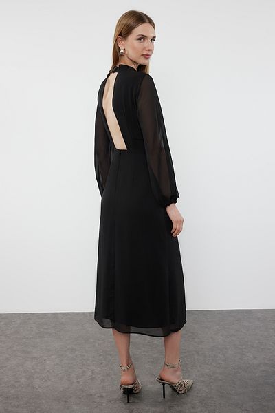 Trendyol Collection Μαύρο μίντι φόρεμα σιφόν - γραμμή Α, με λεπτομέρεια στην πλάτη και φόδρα, χειμώνας TWOAW25EL00172