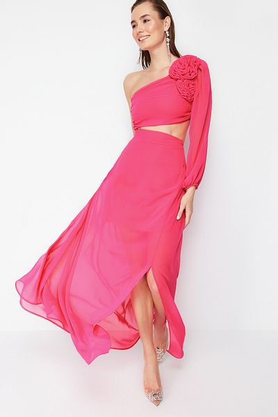 Trendyol Collection Fuschia Cut Chiffon Szerli Gece Ballagási ruha TPRSS23AE00077
