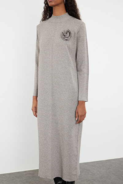 Trendyol Modest Πλεκτό Φόρεμα - Λεπτομέρεια λουλουδιών Mink, TCTAW25EB00049