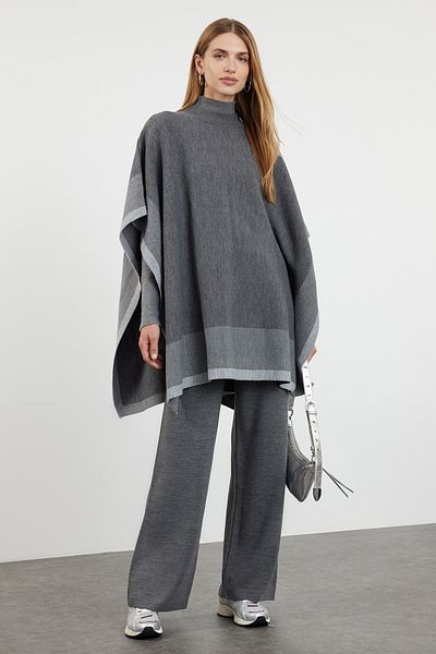 Trendyol Modest Gray Knitwear Pants and Top Set - Color Block TCTAW25US00018