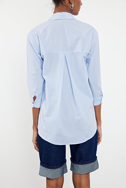 Edit by Trendyol Cămașă țesătă supradimensionată cu broderie cu inimă albastră TEDAW25GO00021