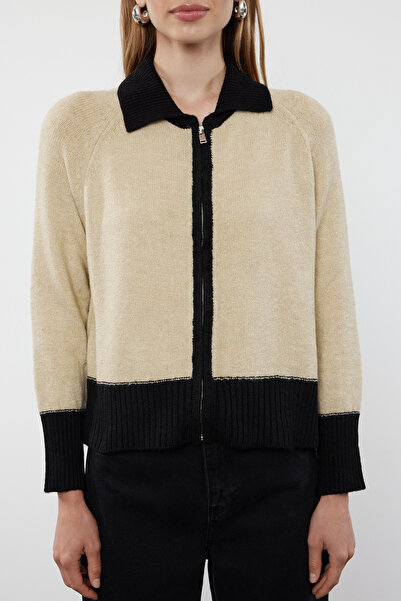 Trendyol Collection Beige Color Blocked Soft Knitwear Cardigan - Zippered TWOAW24HI00102