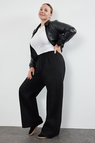 Trendyol Curve Elastyczne, elastyczne, 100% bawełny, czarne, duże, tkane spodnie w rozmiarze plus size - gabardyna Tbbaw25ar00006