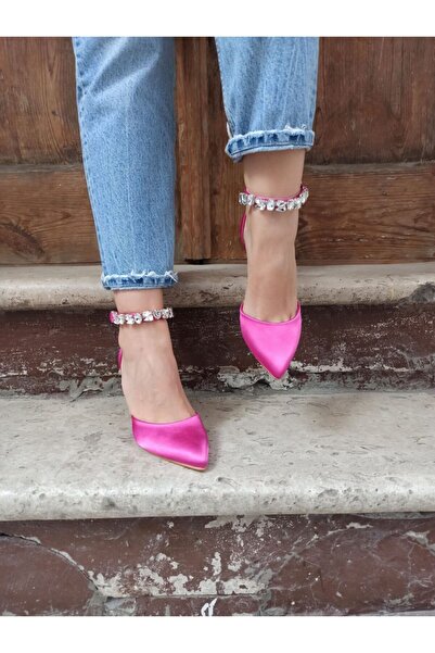 Atelierby DS Fuşya Saten Bilek Taşlı 9 Cm Şampanya Topuk Bileklikli Kadın Topuklu Ayakkabı