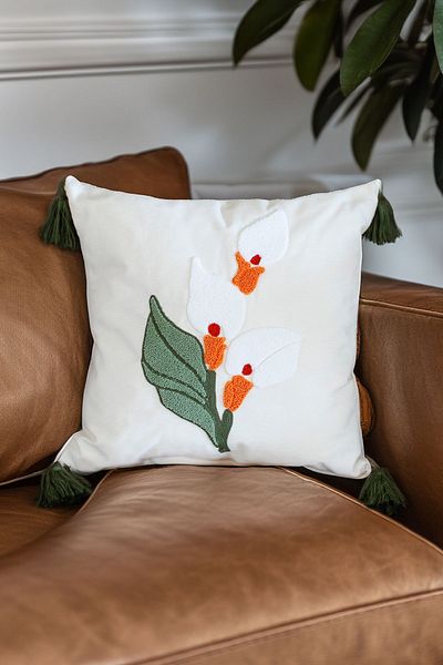 Rayda Home Pernă de in cu model de lalele - brodată cu pumn, 43*43 cm