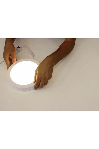 Cata 18 Watt Panel Led Luminaire Surface Mounted Round Ct 5233 White Light 6400k Plastic Case