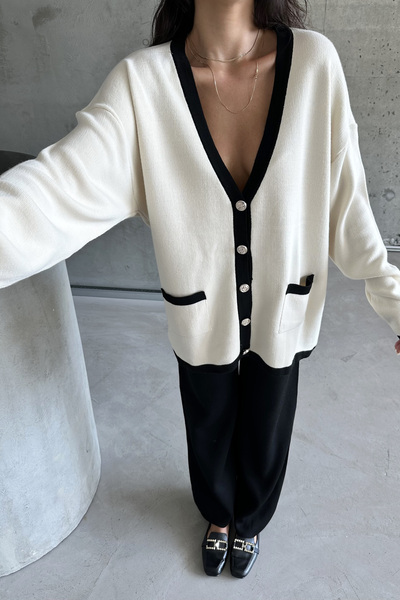 MODAGEN Thick Striped Ecru Hijab Knitwear Set - Button Detailed