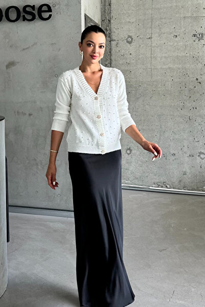 MODAGEN White V-Neck Pearl Detailed Women's Knitwear Cardigan