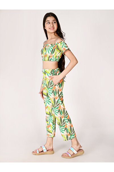 LilPicks By Styli Tropical Print Crop Top & Pants Set