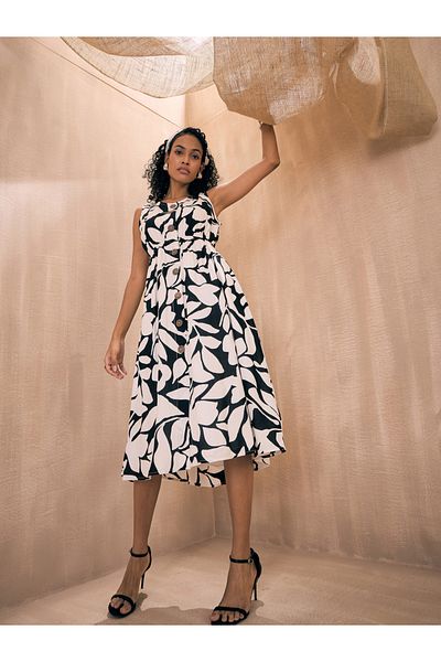 Sassafras By Styli Floral Print Front Button Midi Dress