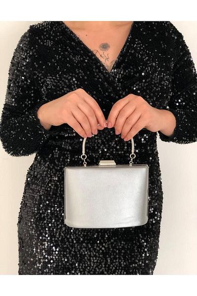 Sh Poly Βραδινό φόρεμα τσάντα Clutch Portfolio με λουράκι ώμου και χειρός υφασμάτινο ασημί 2023