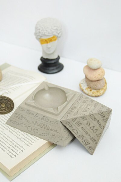 Esafe Home Covered Keops Pyramid Ashtray