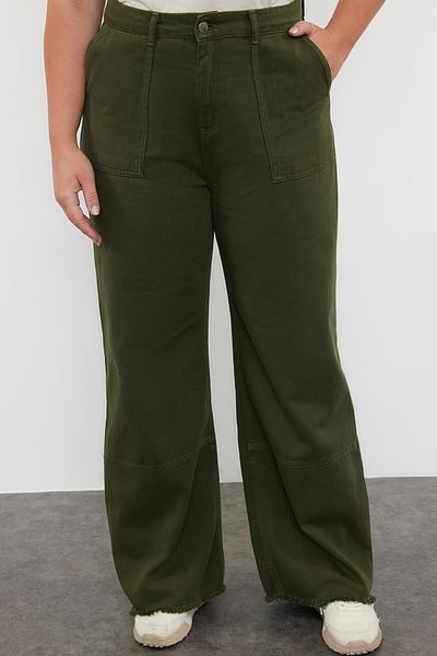 Trendyol Curve Hohe Taille, weites Bein, große Jeans TBBAW25CJ00001