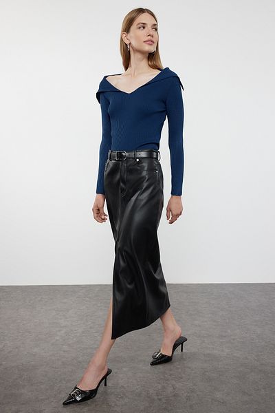 Trendyol Collection Sötétkék Carmen galléros kötöttáru pulóver TWOAW22KZ0993