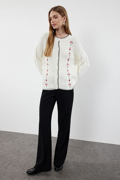 Trendyol Collection Embroidery Detailed Ecru Knitwear Cardigan - TWOAW25HI00026