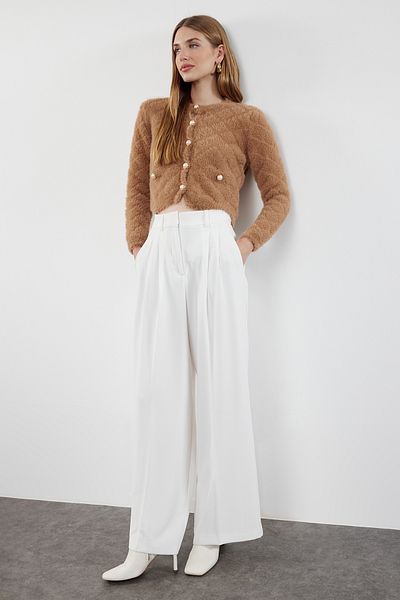Trendyol Collection Ζακέτα με πλεκτά Mink Color Crop - Γούνινο παλτό εμφάνιση TWOAW25HI00177