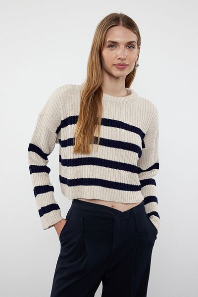 Trendyol Collection Pulover din tricot cu dungi Stone Crop TWOAW24KZ00295