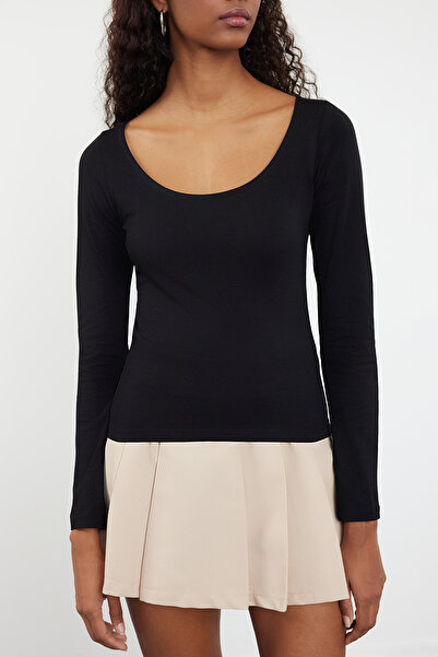 Trendyol Collection Černá pletená halenka s výstřihem do bazénu TWOAW25BZ00025