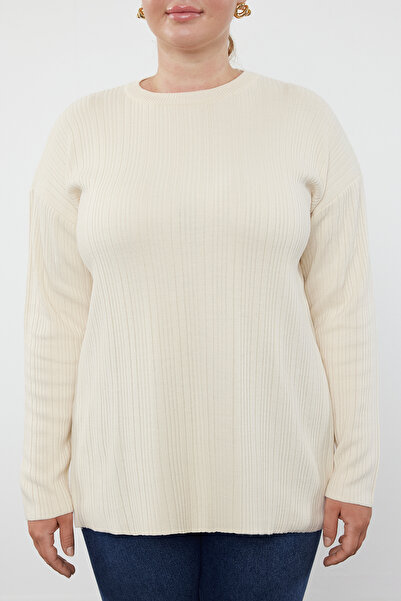 Trendyol Curve Pletený svetr se šňůrou Ecru - Crew Neck TBBAW25AN00043