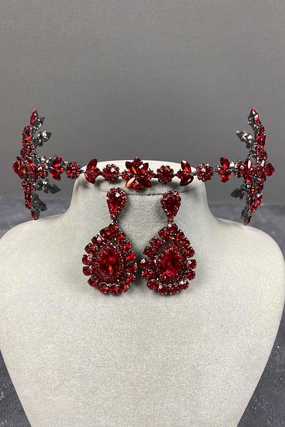 Hayalperest boncuk Red Helenist Bridal Henna Crown and Shuttle Earring Set
