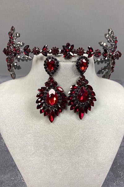 Hayalperest boncuk Burgundy Hellenist Bridal Henna Crown and Shuttle Stone Earring Set