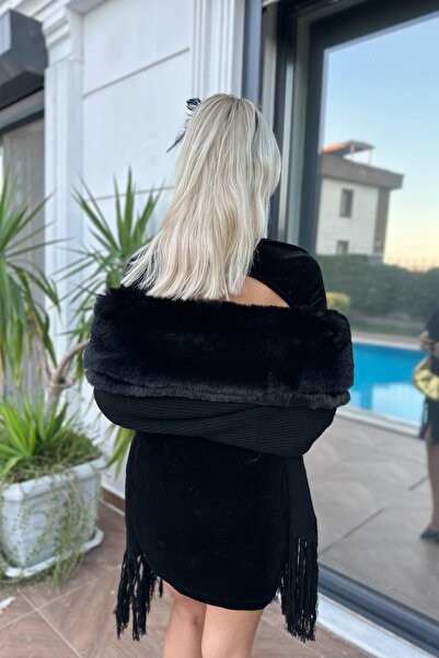 For Angels Black Fur Collar Tassel Poncho2370502STD