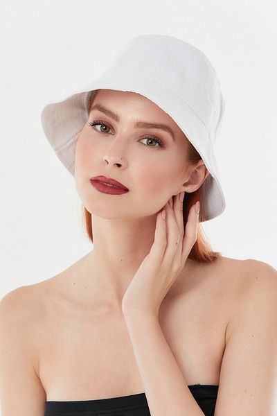 Fulla Moda Pouch Hat Model