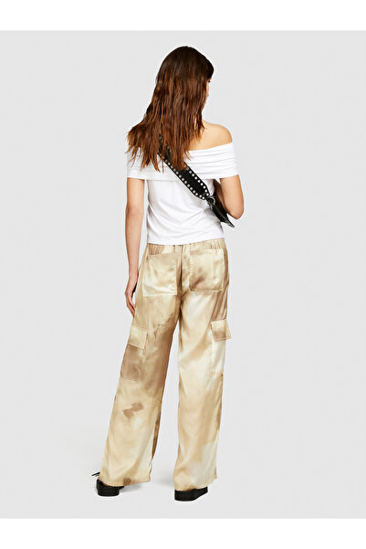 Sisley Λευκό Viscose Blend - Γυναικείο μπλουζάκι με ανοιχτό ώμο και λεπτή εφαρμογή