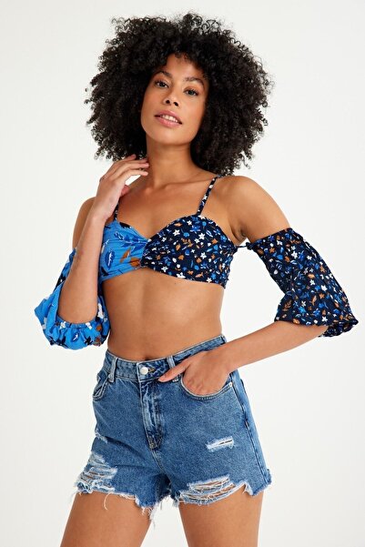 Kutaf Mom Kalıp Cep Altı Ve Paça Lazerli Denim Şort