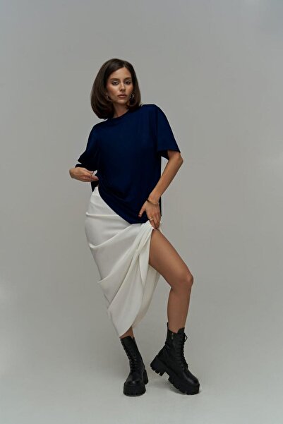 YAKAMEL Women's Oversize T-Shirt - Loose Fit