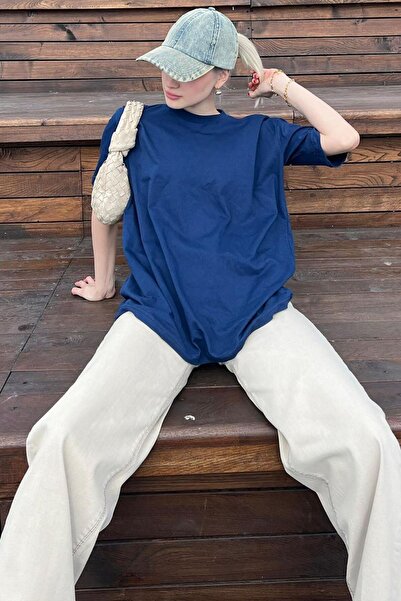 CMZ COLLECTİON Γυναικείο μπλουζάκι με στρογγυλή λαιμόκοψη και ριχτή εφαρμογή ...