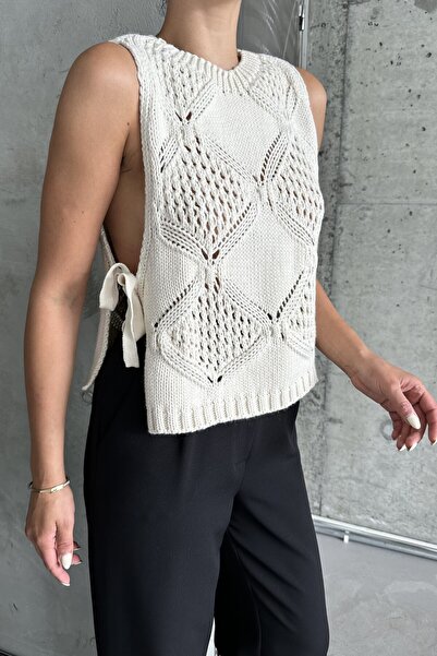 MODAGEN Ecru Patterned Women's Sweater - Crew Neck and Side Tie