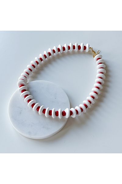 CHARMLUCKY White Red Wood Bead Necklace
